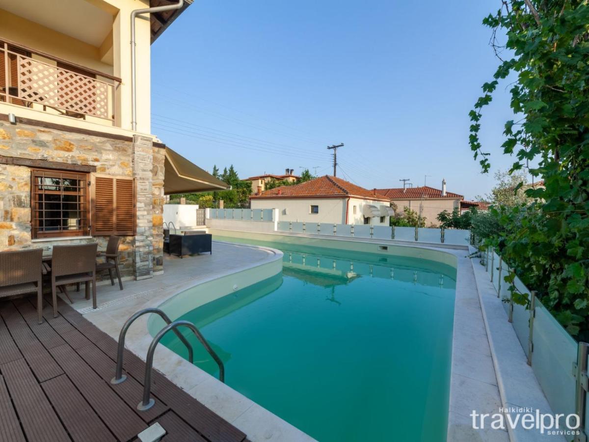 Villa Artemis By Rentalspro - Nikiti Halkidiki ภายนอก รูปภาพ