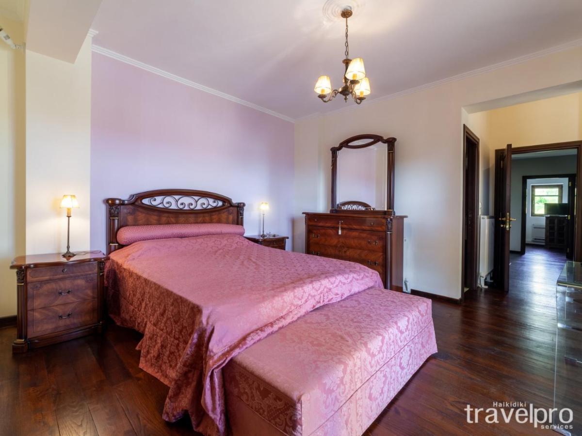 Villa Artemis By Rentalspro - Nikiti Halkidiki ภายนอก รูปภาพ