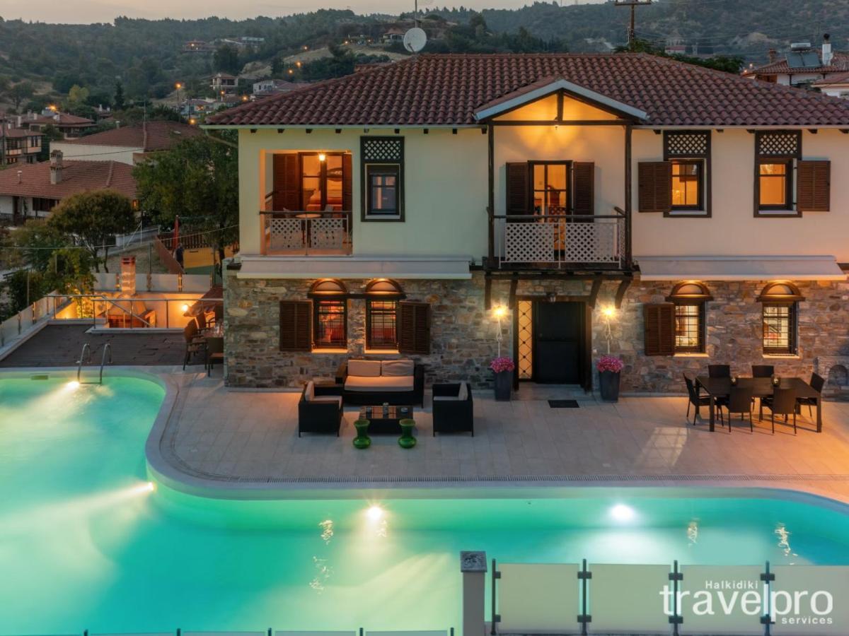 Villa Artemis By Rentalspro - Nikiti Halkidiki ภายนอก รูปภาพ